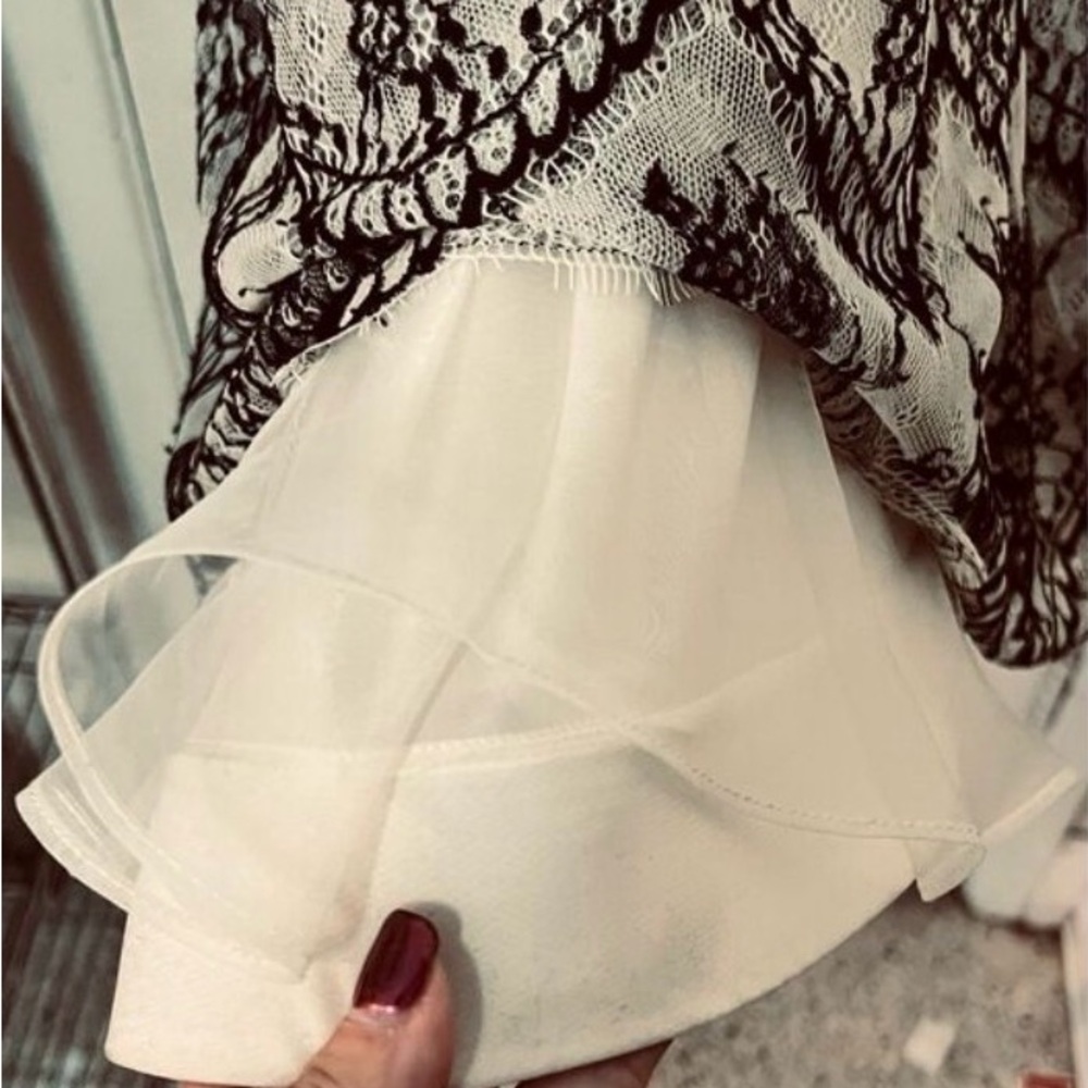 NWT Alice + Olivia Lace Clara Flare Dress Black and Ivory - Picture 16 of 16